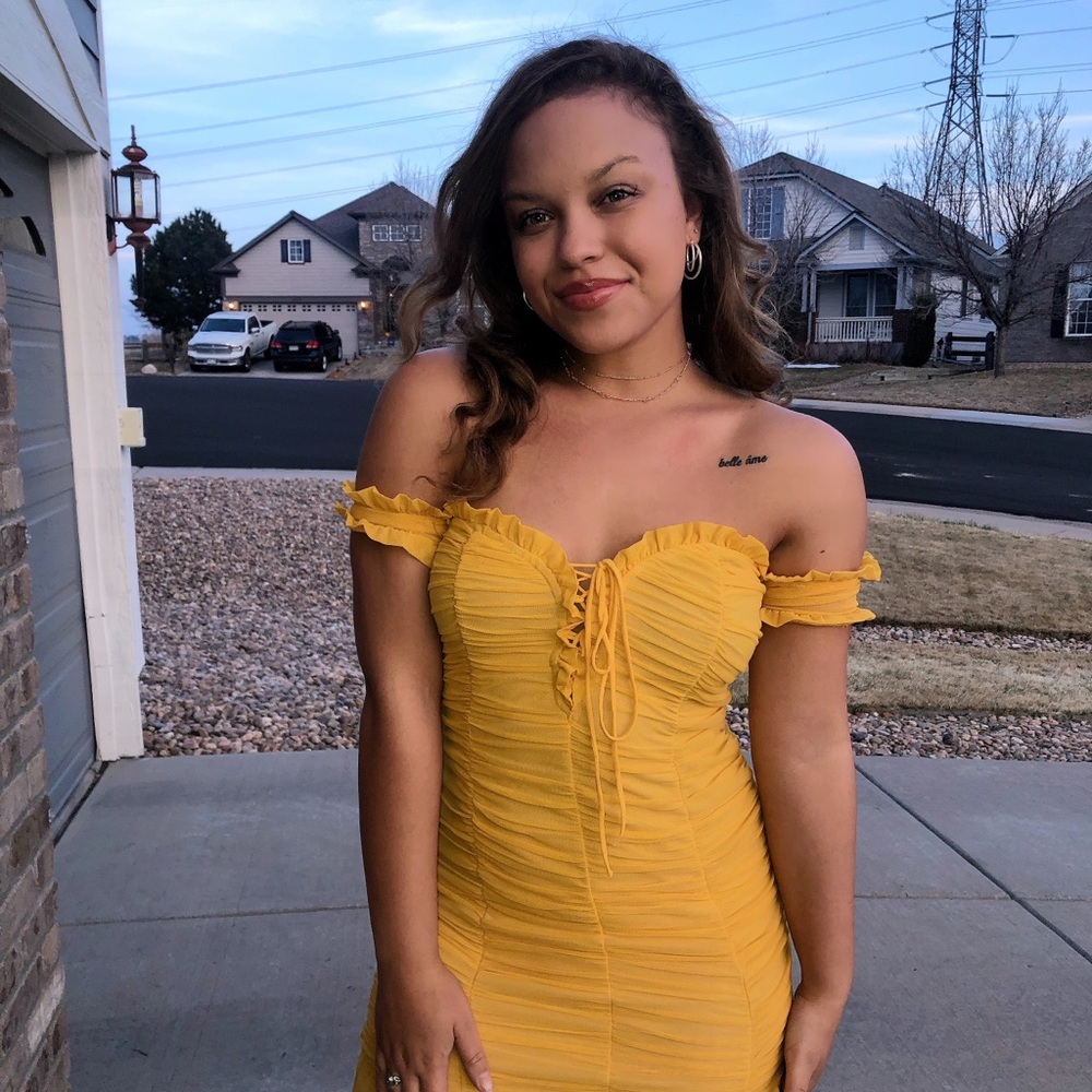 Lulus Yellow Mesh Ruched Dress